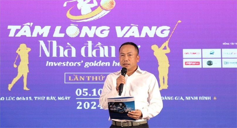 Pham Duc Son, editor-in-chief of The Investor, head of the organizing board of charity golf tournament “Investors’ Golden Heart”.