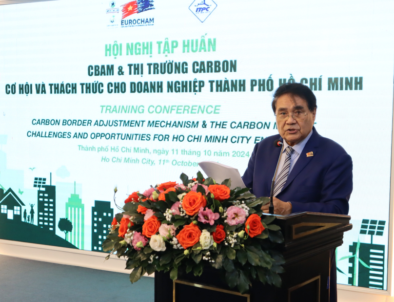 Jean-Jacques Bouflet, vice chairman of EuroCham Vietnam, speaks at a training conference on Carbon Border Adjustment Mechanism and Carbon Market, Ho Chi Minh City, October 11, 2024. Photo courtesy of EuroCham.