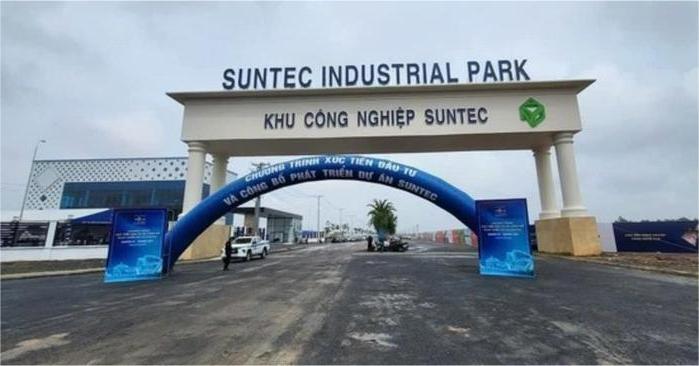 The Viet Phat Urban Area and Industrial Park project has been renamed Suntec Industrial Park, featuring Novaland's logo. Photo courtesy of Novaland.