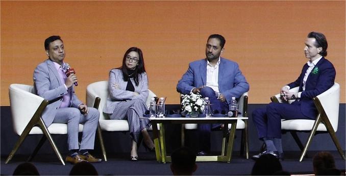 From left: Moderator Puneet Swani, former senior director of Mercer; Nguyen Tam Thanh, chief human resources officer of Masan Group; Kunal Malhotra, country manager for LinkedIn in Vietnam and South Korea; and Andree Mangels, deputy CEO and head of growth for Vietnam and international markets, Talentnet Group at The Makeover 2024 event in Ho Chi Minh City, October 16, 2024. Photo courtesy of Talentnet.