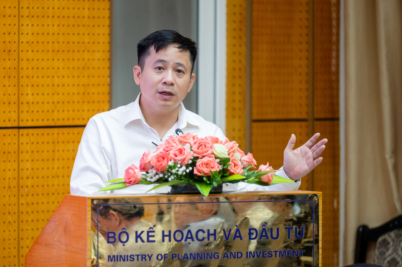 Le Hong Viet, CEO of FPT Smart Cloud, speaks at the workshop, October 18, 2024. Photo by The Investor.