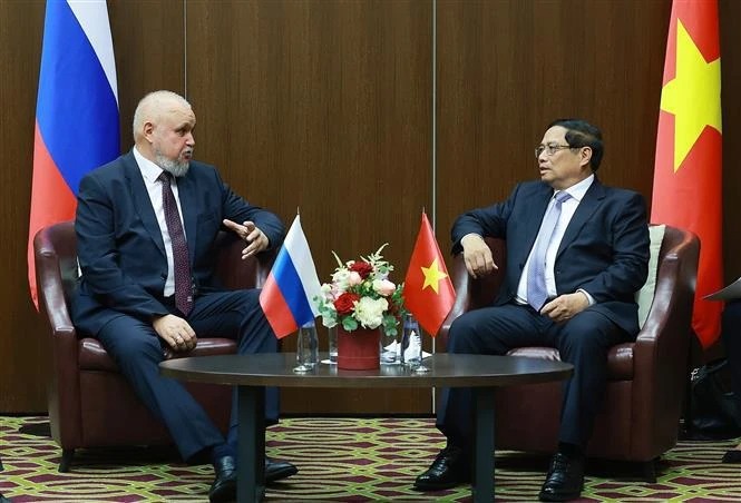 Vietnamese Prime Minister Pham Minh Chinh (right) and Russian Minister of Energy Sergey Tsivilev meet in Kazan, Russia, October 3, 2024. Photo courtesy of Vietnam News Agency. 