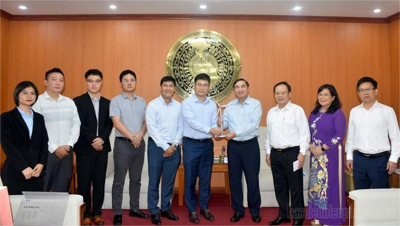 Tran Quoc Cuong (fourth, right), Party chief of Dien Bien, at a meeting with Envision Energy delegation in the province, northern Vietnam, October 31, 2024. Photo courtesy of Dien Bien news portal.