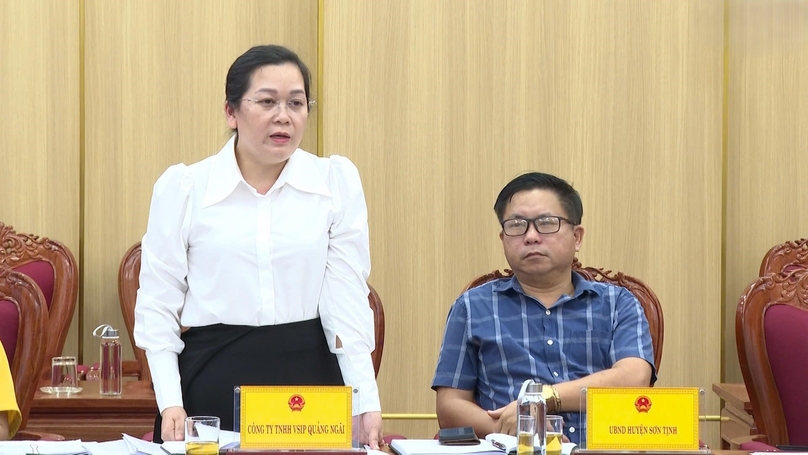 A VSIP representative speaks at a meeting with Quang Ngai authorities in the province, central Vietnam, October 30, 2024. Photo courtesy of Quang Ngai newspaper.