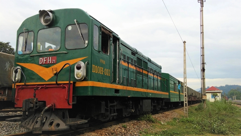 A train that links Vietnam and China. Photo courtesy of Vietnam Railway.