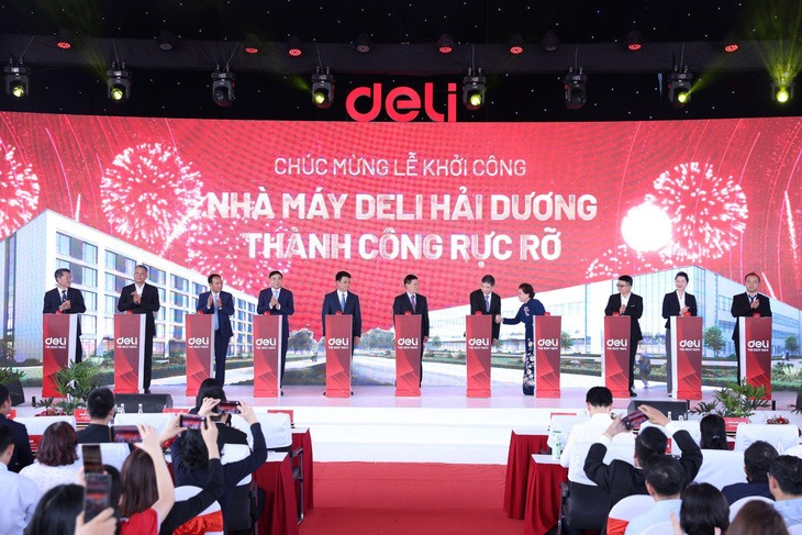  China’s stationery manufacturer Deli Group breaks ground on a $270 million plant in Hai Duong, northern Vietnam, on September 28, 2024. Photo courtesy of Tuoi Tre (Youth) newspaper. 