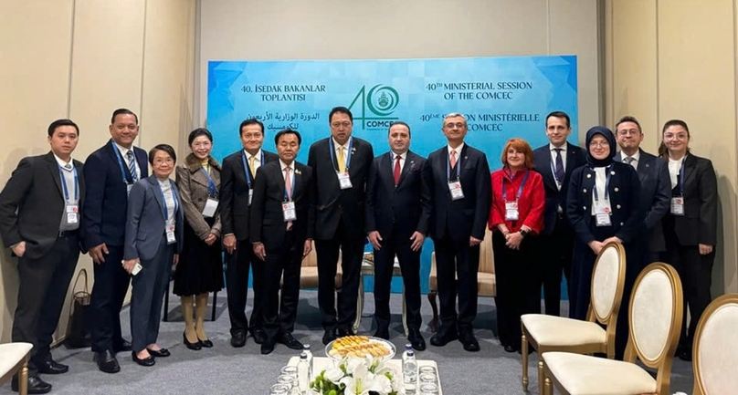 Representatives of Thailand and Turkey at the 40th meeting of the Standing Committee for Economic and Commercial Cooperation (COMCEC) of the Organisation of Islamic Cooperation (OIC) in Istanbul, Turkey. Photo courtesy of Pattaya Mail.