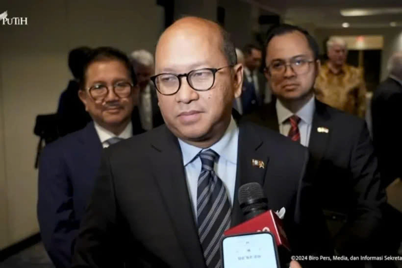 Indonesian Investment Minister Rosan P. Roeslani delivers a press statement after accompanying President Prabowo Subianto to a meeting with the U.S.-Indonesia Society in Washington D.C. on November 11, 2024. Photo courtesy of Antara.