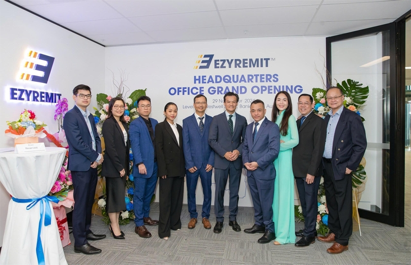 EzyRemit team with the esteemed guests. Photo courtesy of EzyRemit.