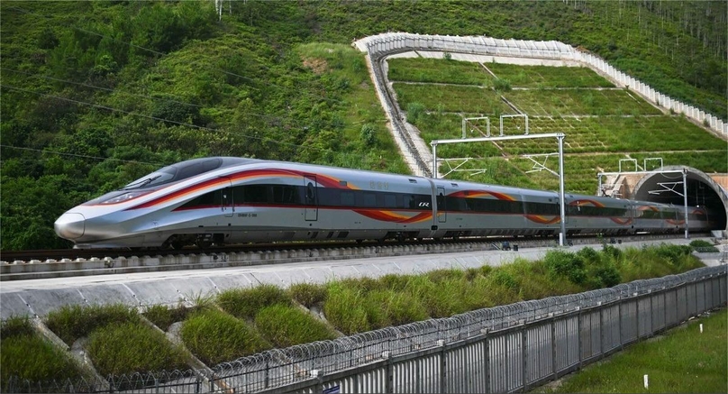 The photo, taken on Sept 13, 2024, shows an experimental high-speed train running along the Longyan-Longchuan High-Speed Railway in South China's Guangdong province. Photo courtesy of Xinhua.