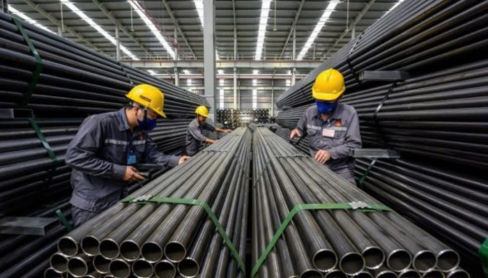 Hoa Phat Group's workers examine steel products. Photo courtesy of Hoa Phat.