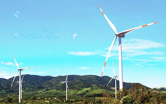 The Hai Anh wind power project, developed by Hai Anh Wind Power JSC in Quang Tri province, is expected to begin generating commercial electricity in November 2025. Photo courtesy of the government’s news portal.