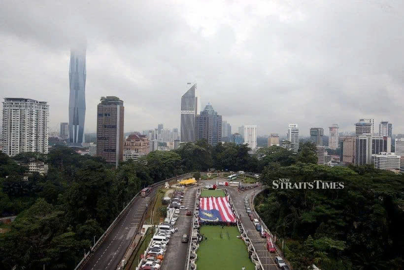  Malaysia has enjoyed five decades of rapid and inclusive economic growth, bringing the country within reach of high-income status. Photo courtesy of The Straits Times.