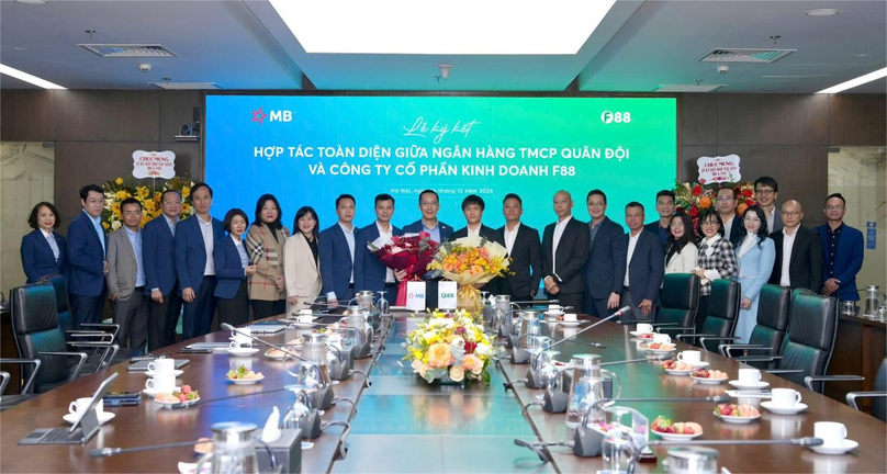 Representatives of MB and F88 at the signing ceremony in Hanoi, December 16, 2024. Photo courtesy of F88.