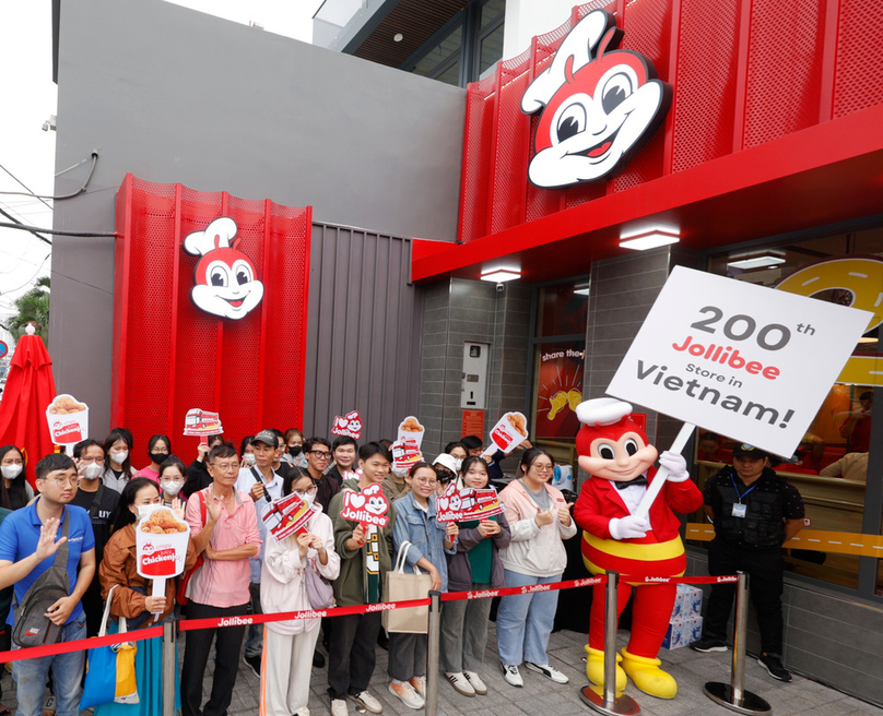 A Jollibee store in Ho Chi Minh City, southern Vietnam. Photo courtesy of JFC.