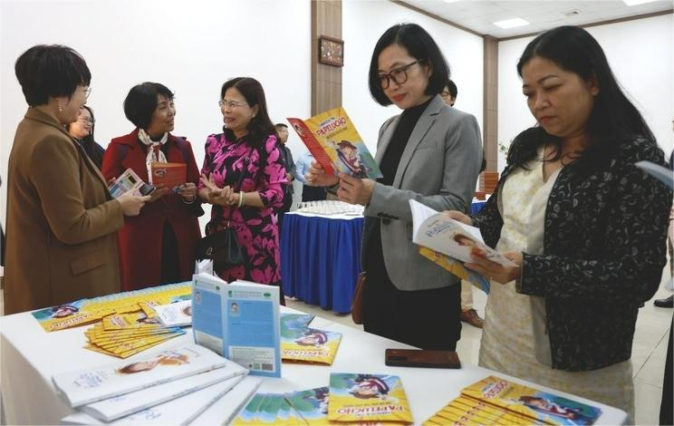 The Papelucho translation attracted a wide readership at the launch of the Vietnamese translation of the children’s literary work Papelucho in Hanoi on December 20. Photo courtesy of Vietnam Education Publishing House.