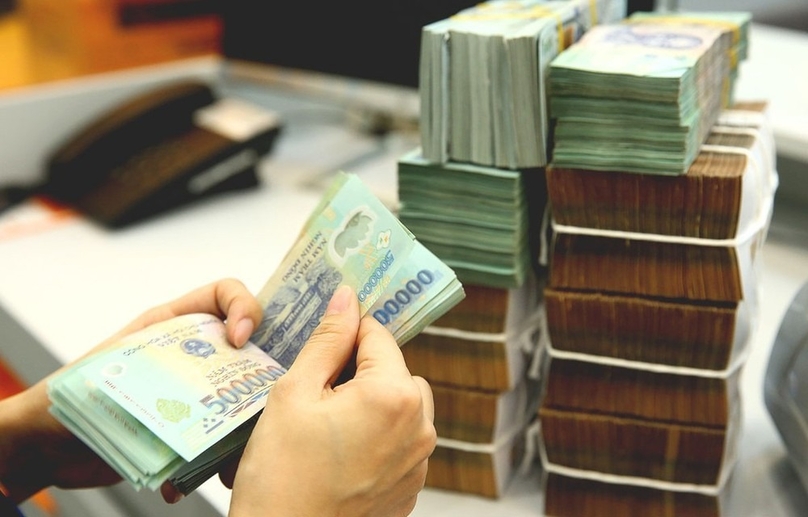 Many Vietnamese banks plan to raise their charter capital this year. Photo courtesy of Tien Phong (Vanguard) newspaper.