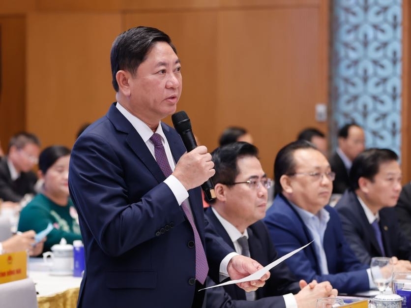 Ninh Thuan Chairman Tran Quoc Nam speaks at a government meeting in Hanoi on January 8, 2025. Photo courtesy of the government's news portal.