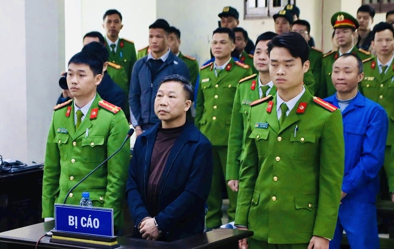 Luu Binh Nhuong in court. Photo courtesy of Tuoi Tre (Youth) newspaper.