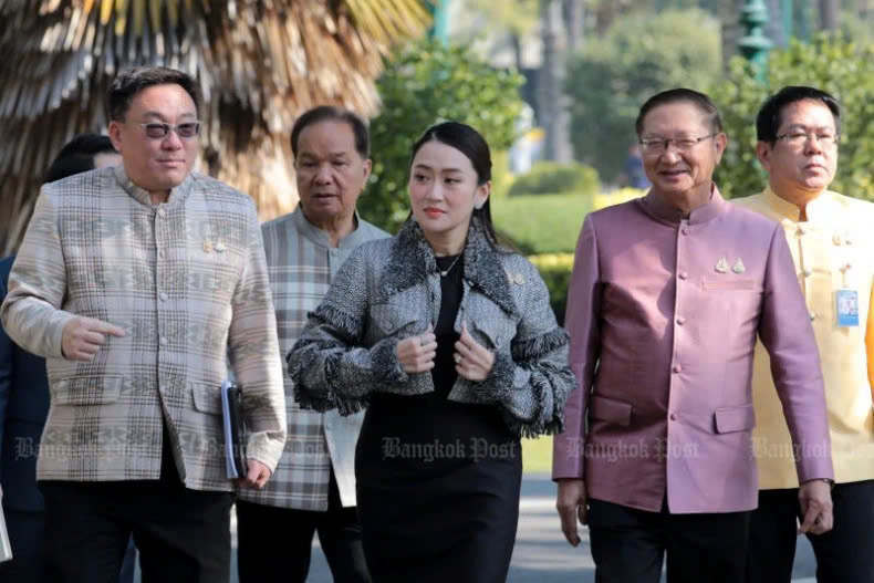 Prime Minister Paetongtarn Shinawatra leads her Pheu Thai Party team to the cabinet meeting at the Government House on January 13, 2024. Photo courtesy of Bangkok Post.