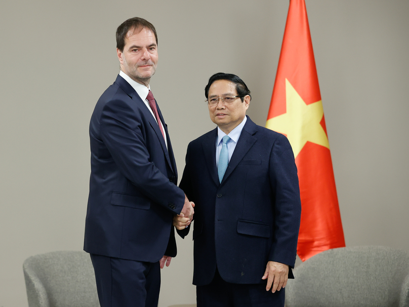 Vietnamese Prime Minister Pham Minh Chinh (right) meets with CEO of PPF GroupJiri Smejc in Praha on January 19, 2025. Photo courtesy of the Vietnamese government's news portal.