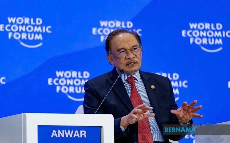 Malaysian Prime Minister Anwar Ibrahim speaks during the ASEAN Plenary session during the World Economic Forum (WEF) 2025, Davos. Photo courtesy of asean.bernama.com.