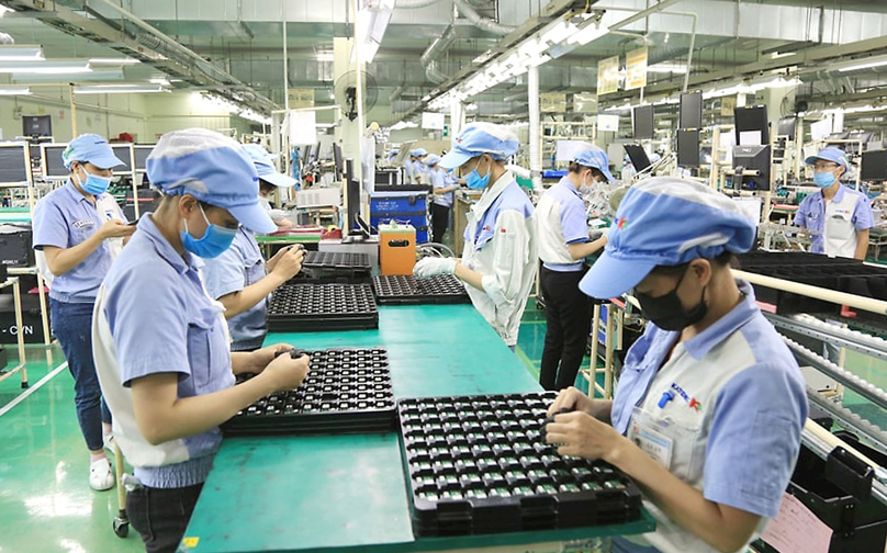  Production of electronic items in Hanoi. Photo courtesy of Hanoi Moi (New Hanoi) newspaper.