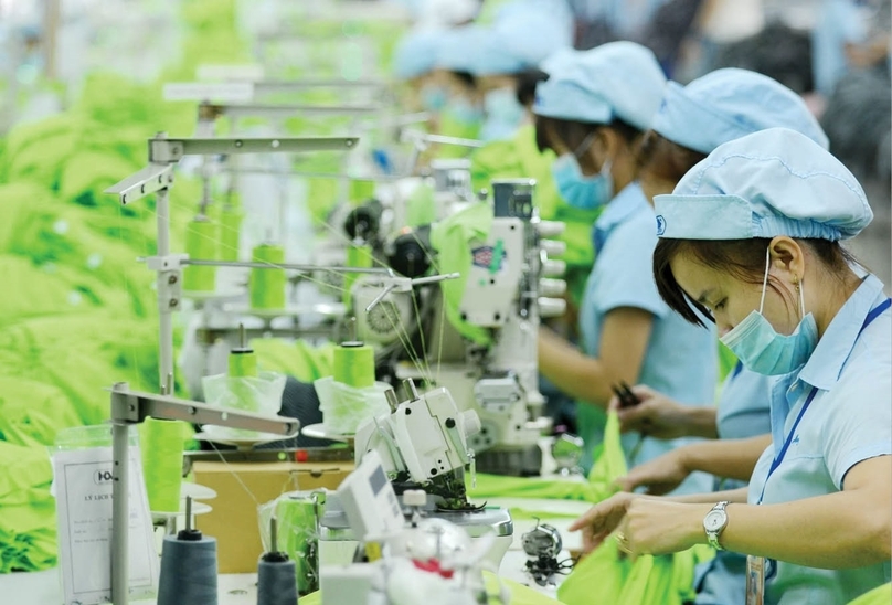 Production at a garment plant in Vietnam. Photo courtesy of Cong nghiep Moi truong (Environment Industry) magazine.