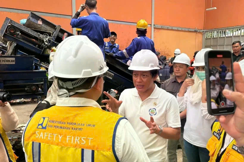 Indonesian Environment Minister Hanif Faisol Nurofiq monitoring an integrated waste management site in Cimahi, West Java, on February 22. Photo courtesy of Antara.