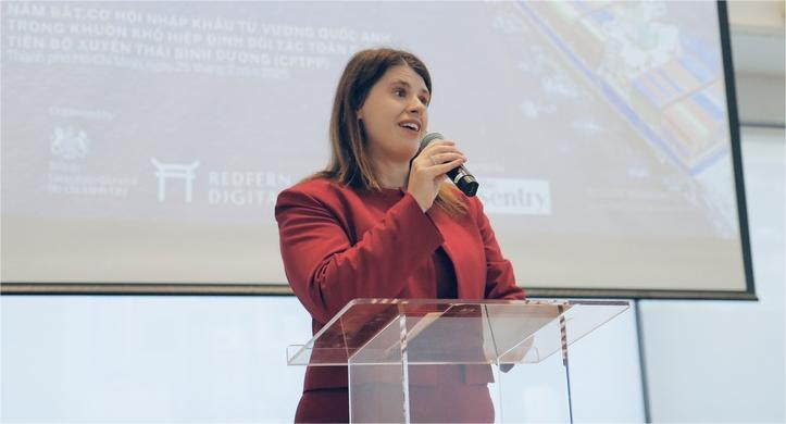 Alexandra Smith, British consul-general, speaks at a business briefing with key Vietnamese importers, distributors, and retailers in Ho Chi Minh City, February 26, 2025. Photo courtesy of the consulate.