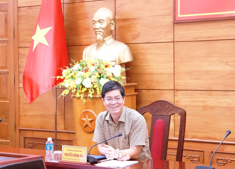 Binh Thuan Vice Chairman Nguyen Hong Hai at a meeting with Sembcorp Energy Vietnam in Binh Thuan province, south-central Vietnam, February 25, 2025. Photo courtesy of Binh Thuan news portal.