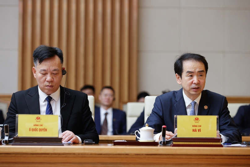 Chinese Ambassador to Vietnam He Wei speaks at the forum in Hanoi, February 28, 2025. Photo courtesy of the Vietnamese government's portal.