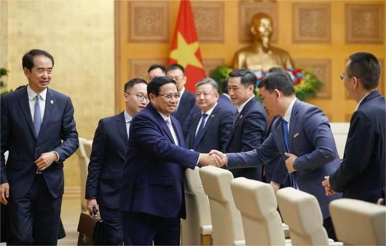 Prime Minister Pham Minh Chinh chairs a meeting with Chinese companies in Hanoi, February 28, 2025. Photo courtesy of the Vietnamese government's portal.