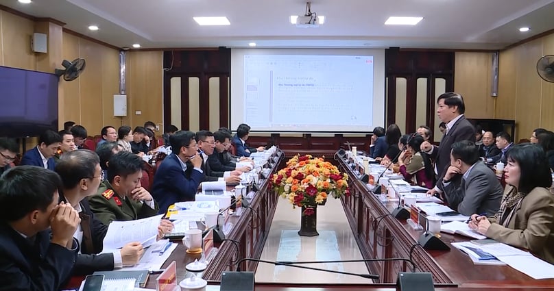 CT Strategies and Thanh Hoa authorities at a meeting in Thanh Hoa province, central Vietnam, March 10, 2025. Photo courtesy of THanh Hoa TV.