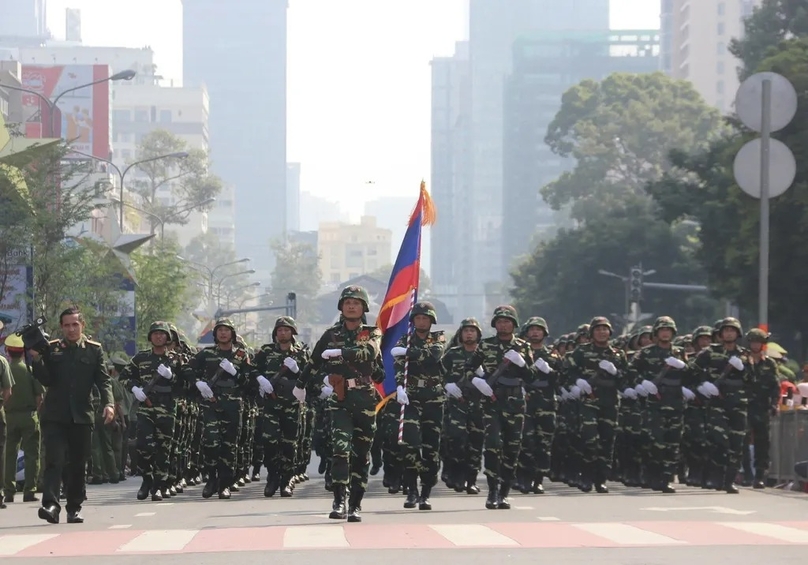 Troops from the Royal Cambodian Army.