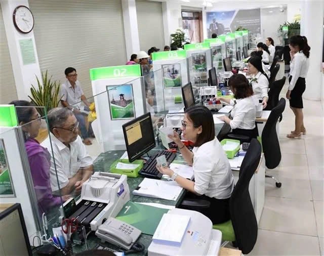 Market-wide revenue and post-tax profit rose by approximately 20.1% and 50.8% year-on-year, respectively. Photo courtesy of Vietnam News Agency.