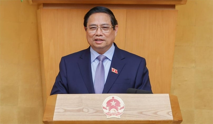 PM Pham Minh Chinh speaks at a regular cabinet meeting on May 6, 2025. Photo courtesy of the government's news portal.