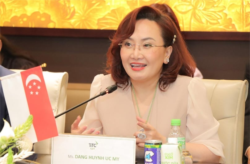 Dang Huynh Uc My, chairwoman of AgriS, reaffirmed her commitment to bringing Vietnamese agricultural products to the international level through a strategy that integrates finance, technology, trade, and agriculture.