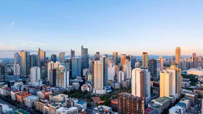 A corner of Manila, capital of the Philippines. Photo courtesy of the Vietnamese Embassy in the Phillipines.