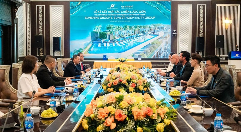 Sunshine Group's leaders hope to work with SHG to turn the YAMA complex into an international-class destination in Hanoi.