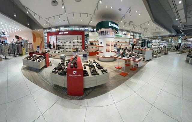 A Pierre Cardin store in Vietnam. Photo courtesy of CafeF.