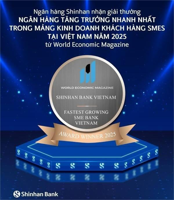 Shinhan Bank Vietnam receives the “Fastest Growing SME Bank Vietnam 2025” award from World Economic Magazine (UK) in HCMC, June 2, 2025. Photo courtesy of the bank.
