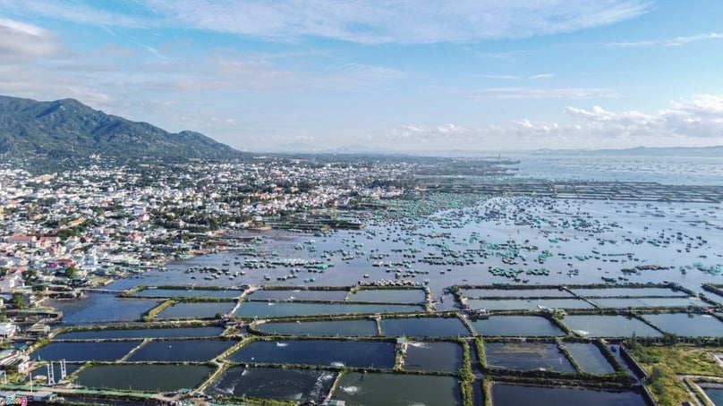A corner of Cam Ranh Bay in Vietnam's south-central province of Khanh Hoa. Photo courtesy of Zing News.