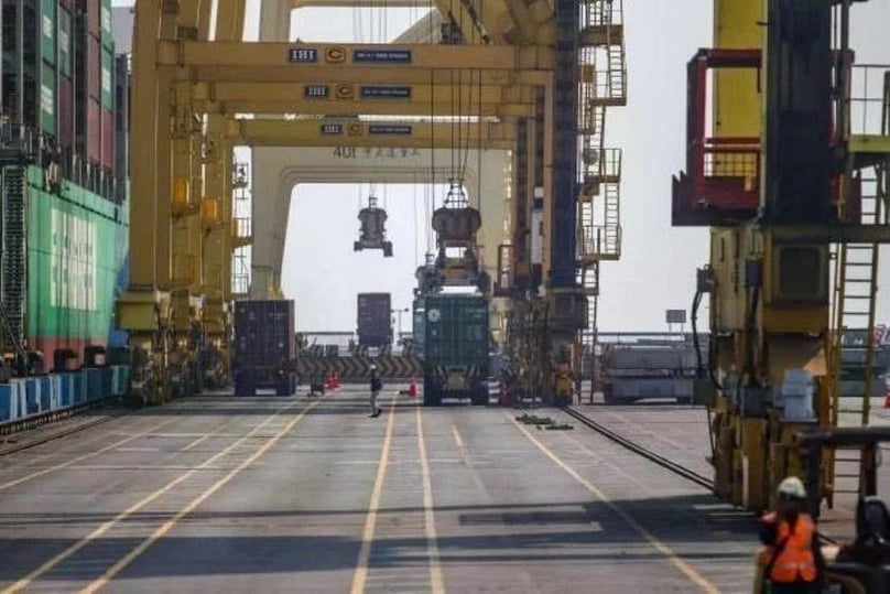 A cargo port in Semarang city of Central Java province, Indonesia. Photo courtesy of Getty Images/VNA