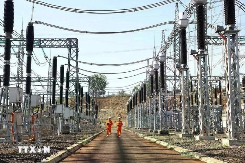 Workers on duty at the Pleiku 2's 500kV substation in Gia Lai province, Vietnam's Central Highlands. Photo courtesy of VNA.
