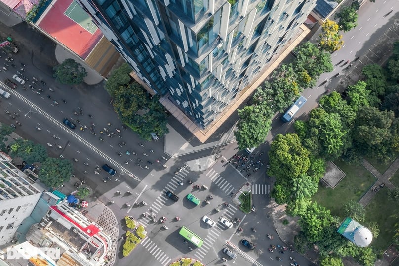 An aerial view of the Nguyen Thi Nghia-Le Lai intersection area in Ho Chi Minh City, southern Vietnam. Photo courtesy of Dan Tri (People's Intellect) newspaper.