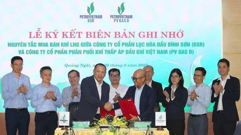 At the signing ceremony for an MoU on LNG trading principles for Dung Quat Oil Refinery in Quang Ngai province, central Vietnam, June 26, 2025. Photo courtesy of BSR.