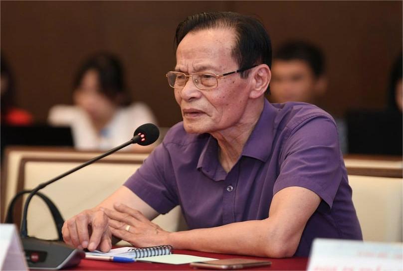 Economist Dr. Le Xuan Nghia. Photo courtesy of The Leader magazine.