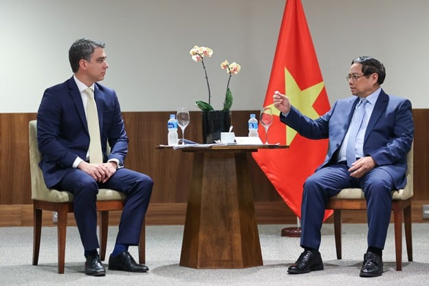 Prime Minister Pham Minh Chinh receives Daniel Lopes, vice president of FS, in Brazil on July 6, 2025. Photo courtesy of the government's news portal.
