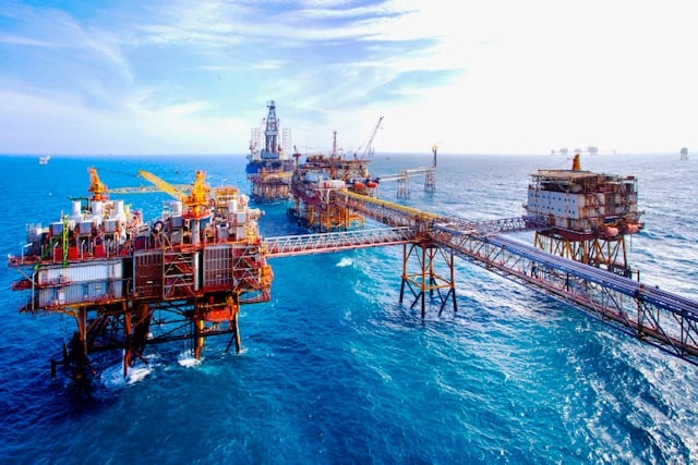 A Petrovietnam oil rig. Photo courtesy of the government's news portal.